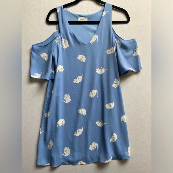 Everly Peek a boo  shoulder rolling cat dress Sz S - Picture 1 of 9